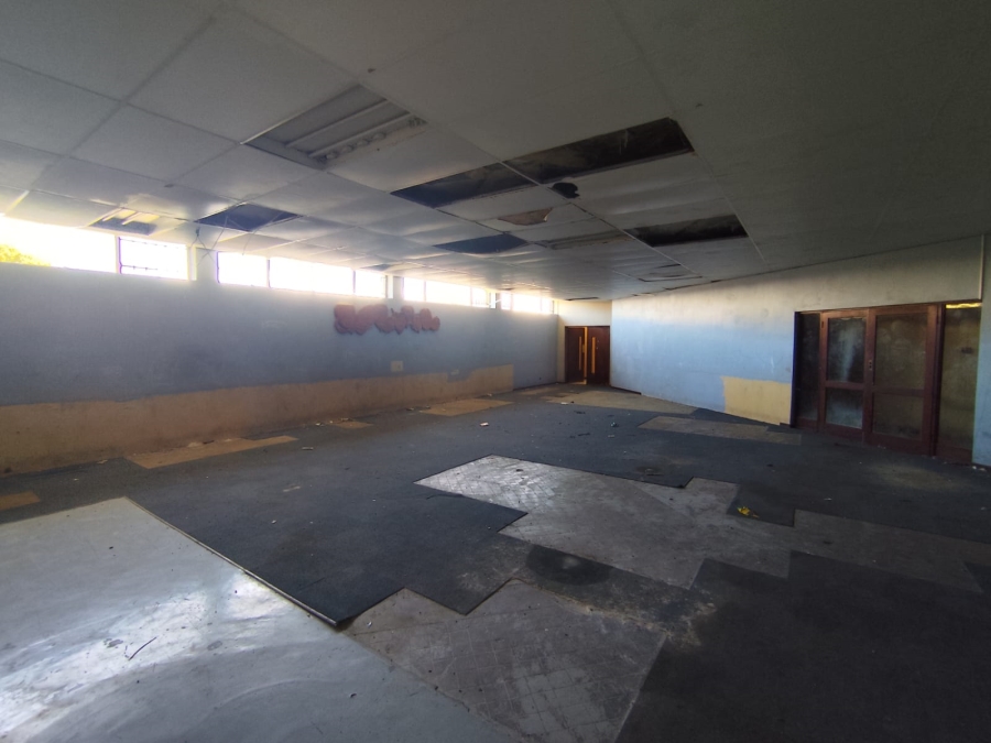 50 Bedroom Property for Sale in Lansdowne Western Cape